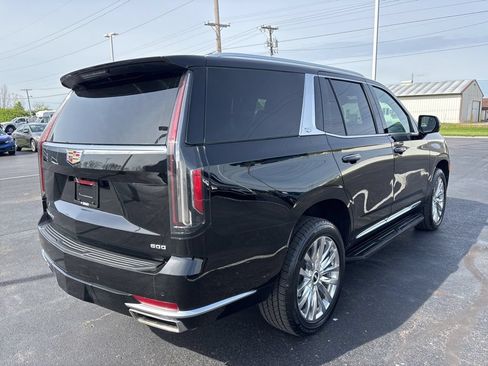 Used 2023 Cadillac Escalade Premium Luxury AWD/4WD image 5