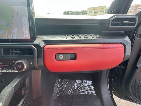 Used 2025 Toyota Tacoma TRD Pro AWD/4WD image 28