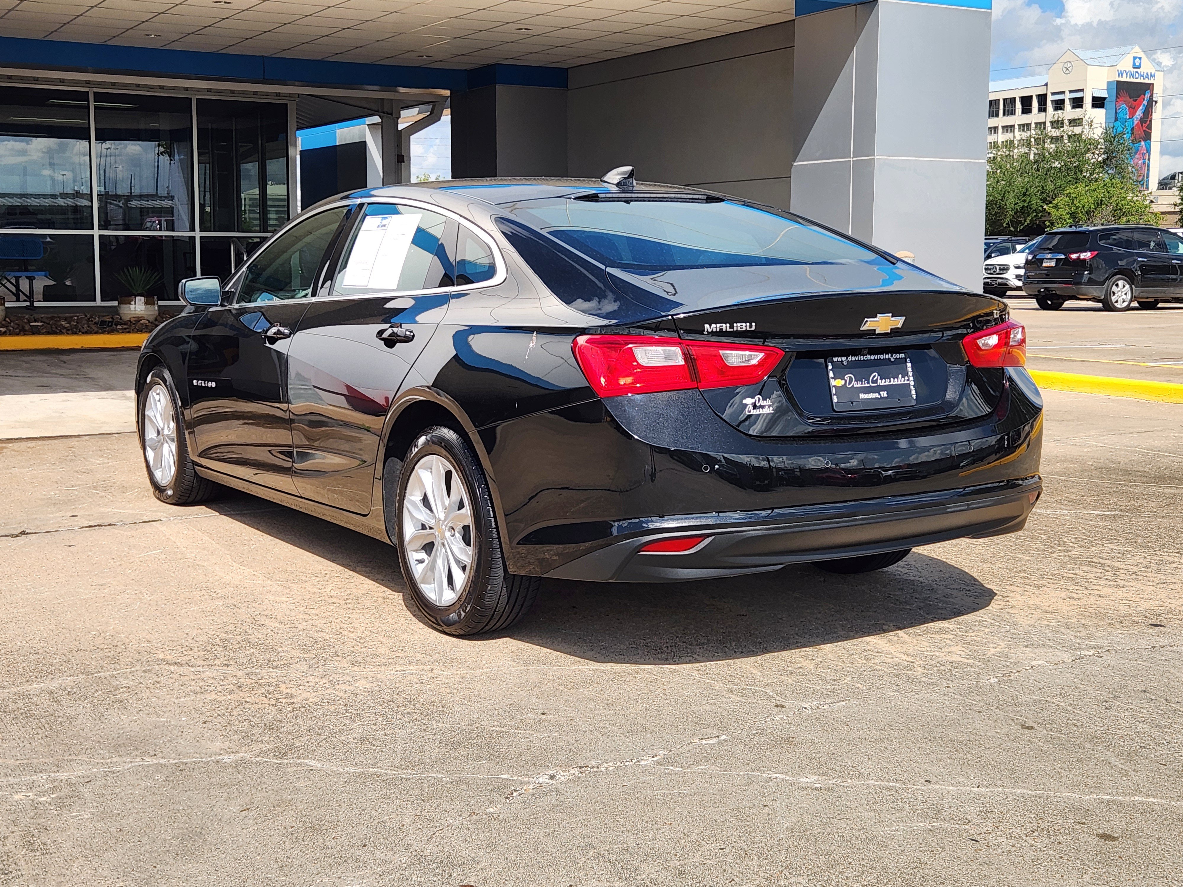 Certified 2025 Chevrolet Malibu LT FWD image 8