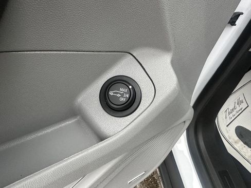 Used 2022 GMC Terrain SLT w/ Infotainment Package II image 26