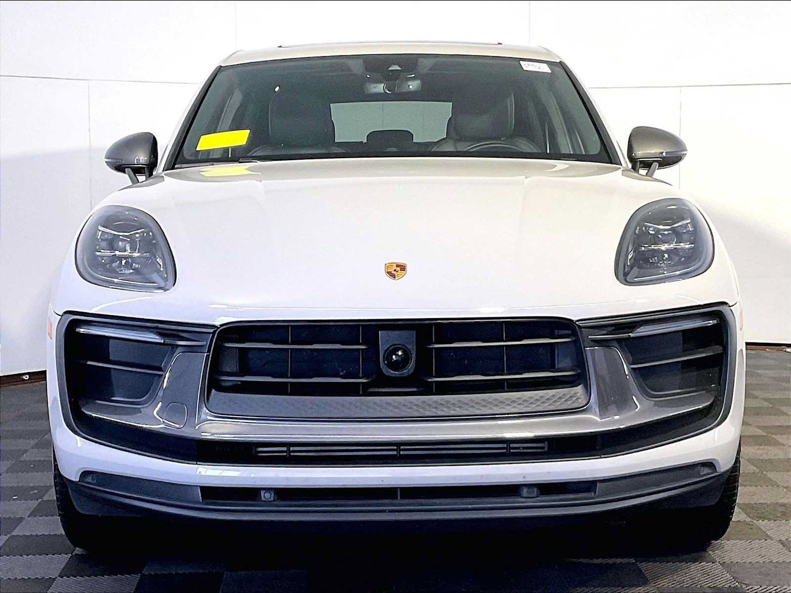 Certified 2025 Porsche Macan Turbo w/ Premium Package Plus AWD/4WD image 10