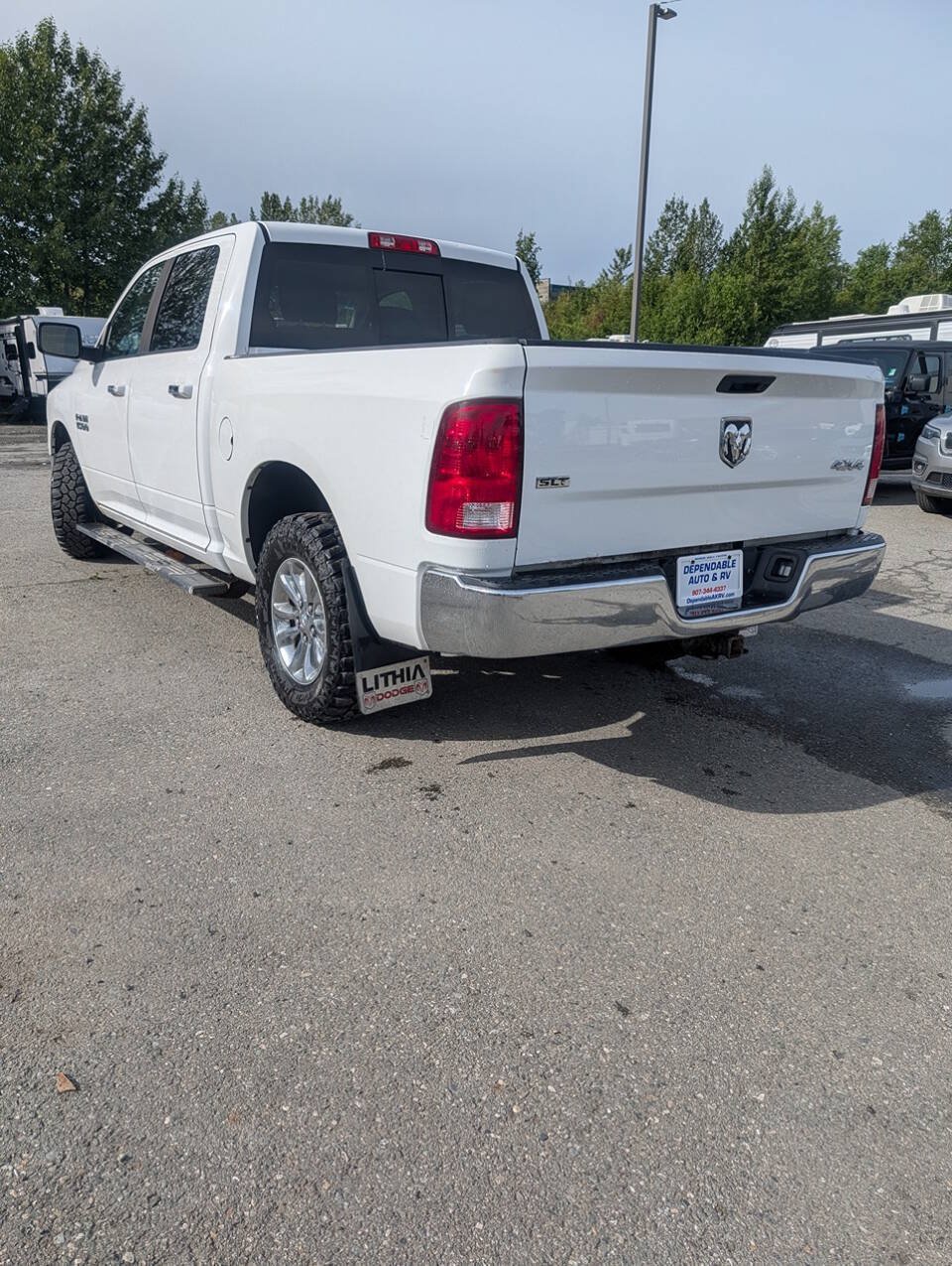 Used 2013 RAM 1500 Classic SLT w/ Premium Display Pkg AWD/4WD image 4