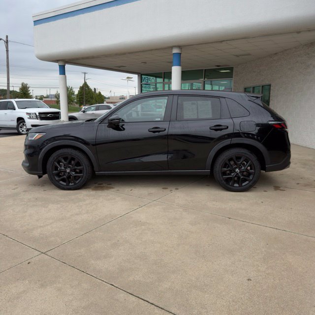 Used 2024 Honda HR-V Sport image 2