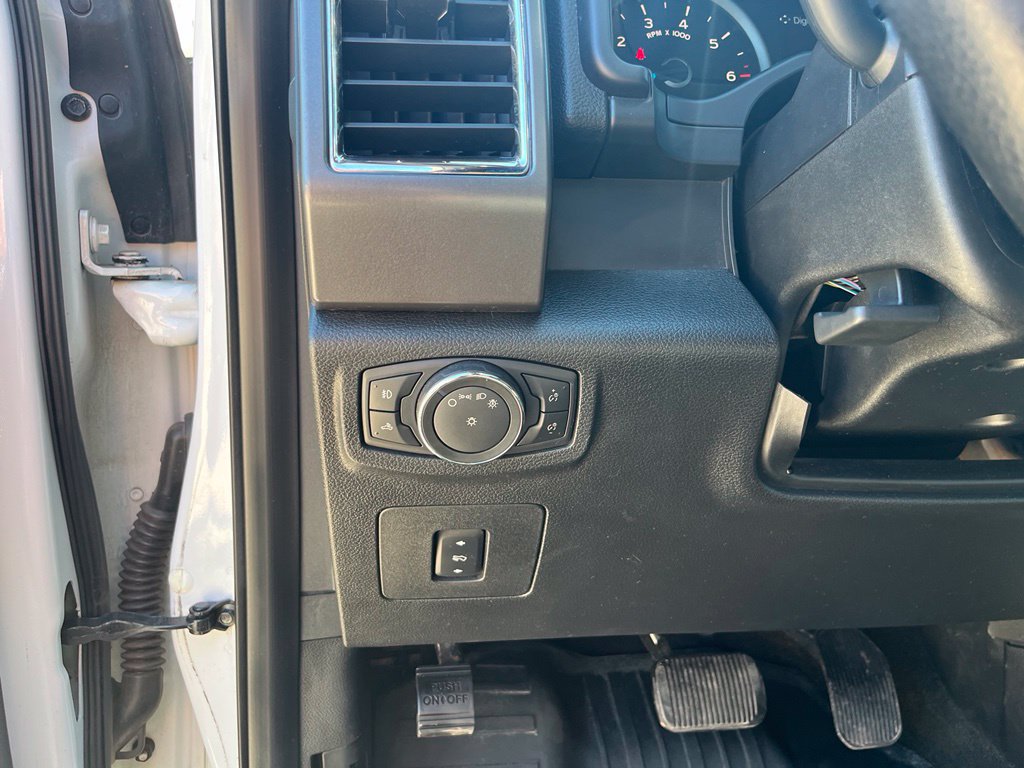 Used 2015 Ford F150 XLT w/ Equipment Group 301A Mid AWD/4WD image 18