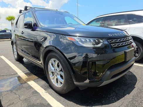 Used 2019 Land Rover Discovery SE AWD/4WD image 4