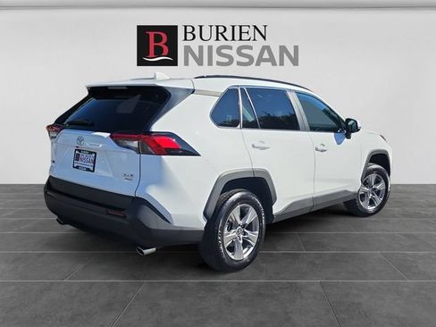 Used 2024 Toyota RAV4 XLE AWD/4WD image 5