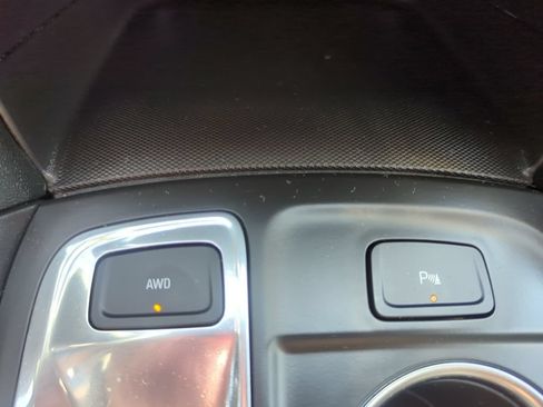 Certified 2024 Chevrolet Equinox LT AWD/4WD image 30