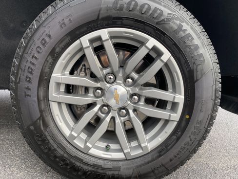 Used 2026 Chevrolet Colorado LT image 13