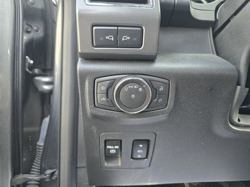 Used 2018 Ford F150 XLT w/ Equipment Group 302A Luxury image 16