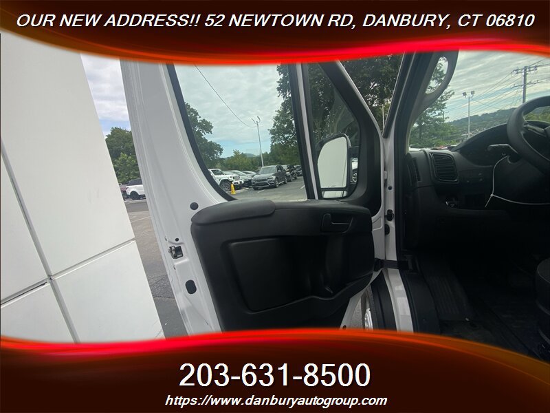 Used 2025 RAM ProMaster 2500 w/ U-Haul Equipment Group FWD image 14