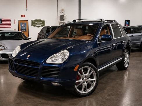 Used 2005 Porsche Cayenne Turbo AWD/4WD image 2