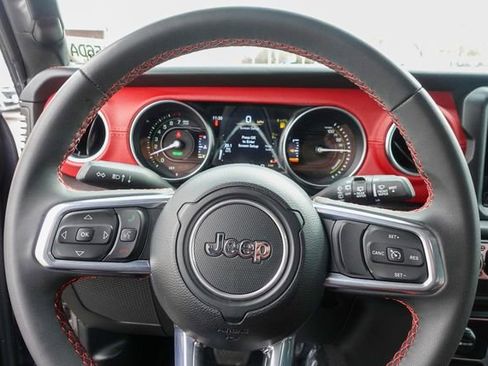 Used 2023 Jeep Wrangler Unlimited Rubicon 4xe image 12