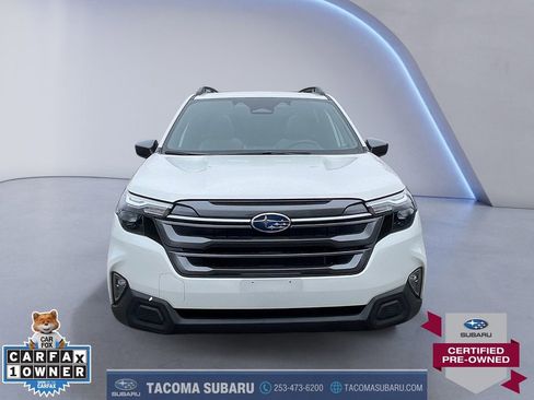Certified 2025 Subaru Forester Premium AWD/4WD image 8