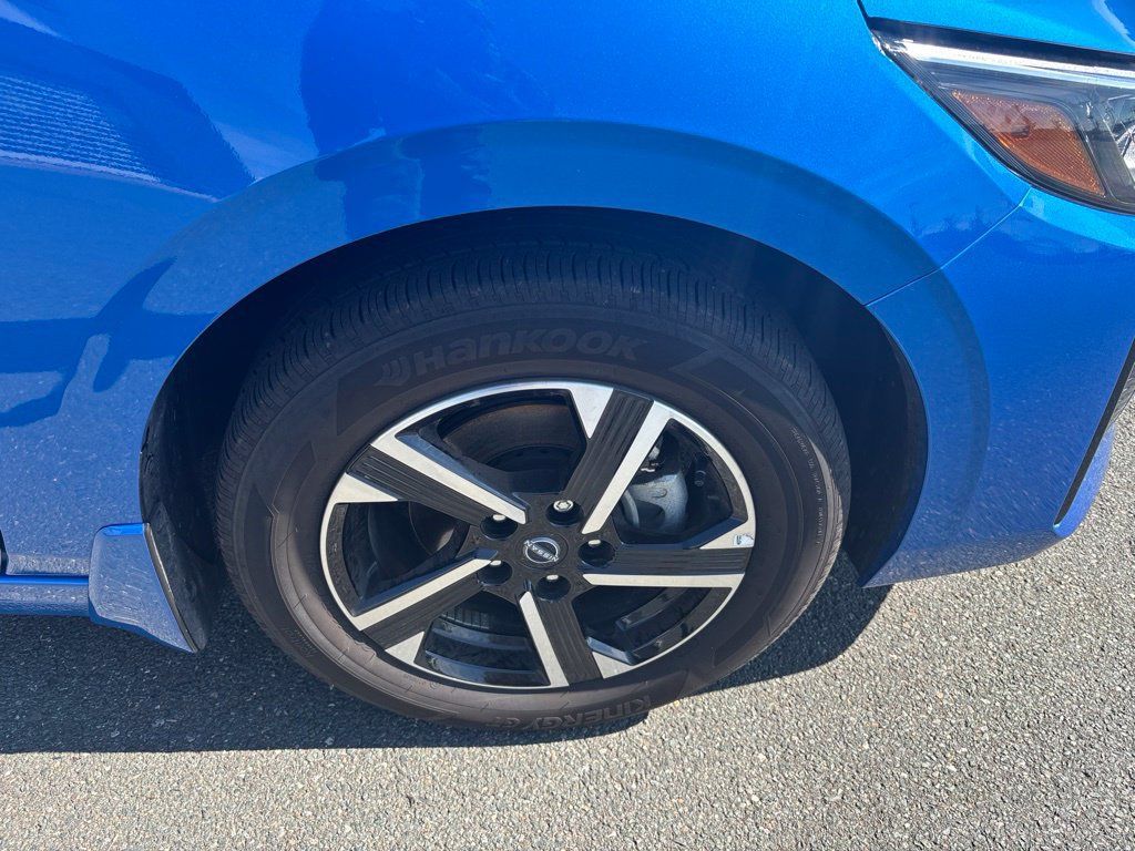 Certified 2025 Nissan Sentra SV w/ All-Weather Package FWD image 9