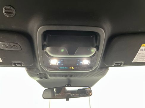 Used 2025 Ford Explorer ST-Line w/ ST-Line Street Pack AWD/4WD image 59