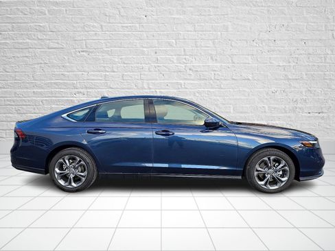 Used 2024 Honda Accord EX image 7