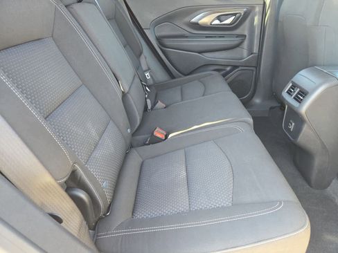 Used 2024 GMC Terrain SLE image 19