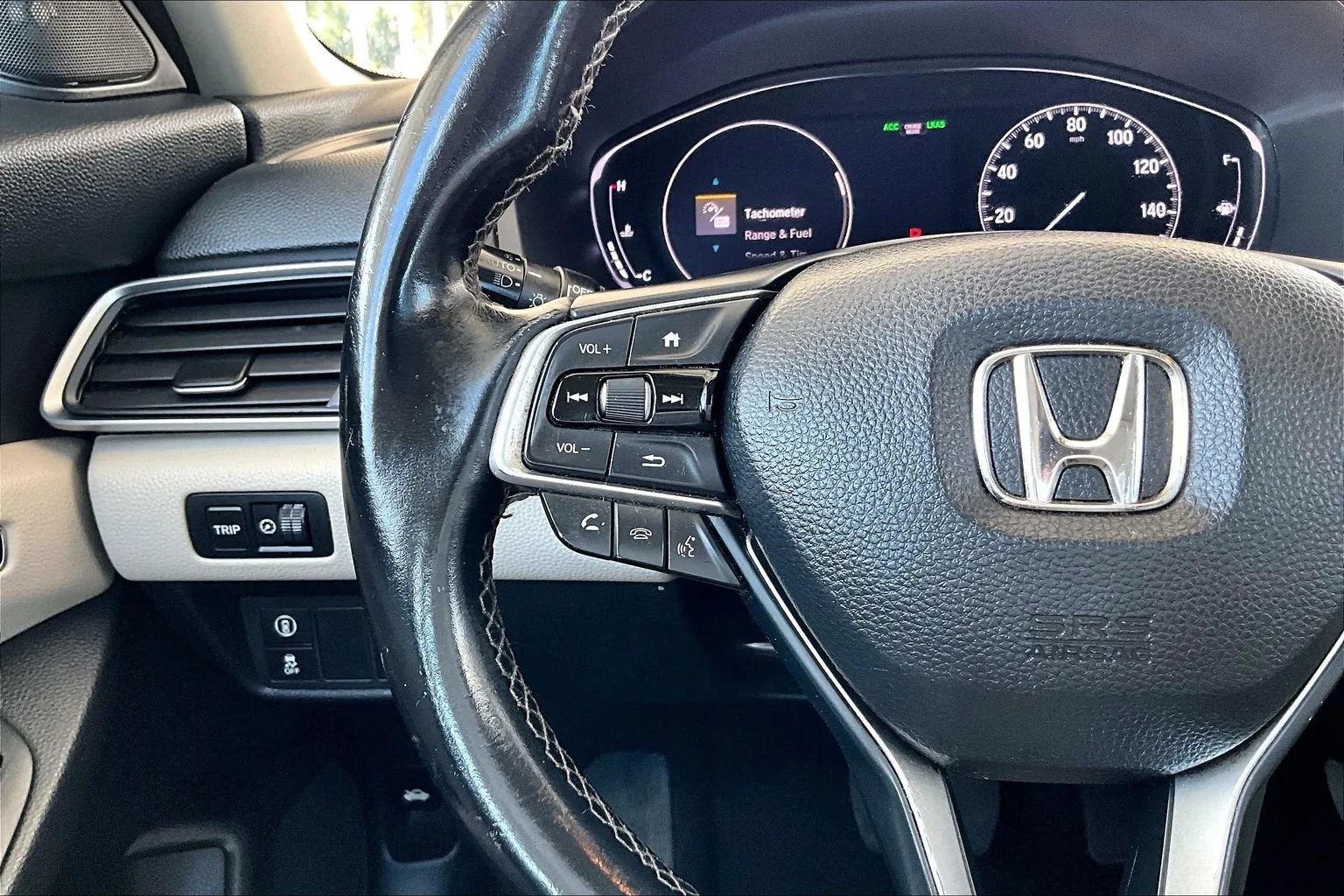 Used 2018 Honda Accord EX-L image 10
