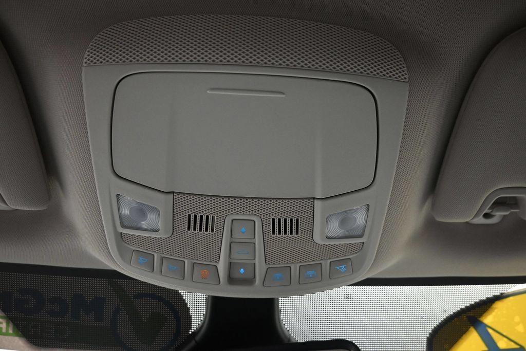 Used 2024 Ford Edge Titanium w/ Equipment Group 301A AWD/4WD image 21