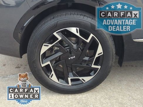 Used 2024 Kia Sportage SX image 3