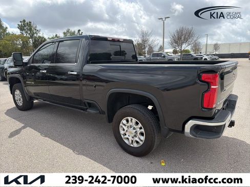 Used 2024 Chevrolet Silverado 3500 LTZ w/ LTZ Premium Package image 7