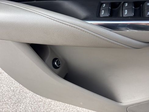 Used 2023 Cadillac XT4 Premium Luxury AWD/4WD image 26