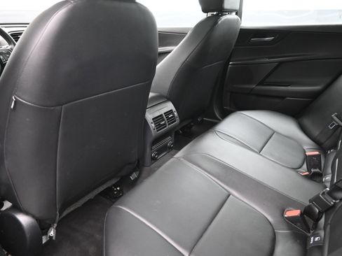 Used 2017 Jaguar XE Premium AWD/4WD image 20