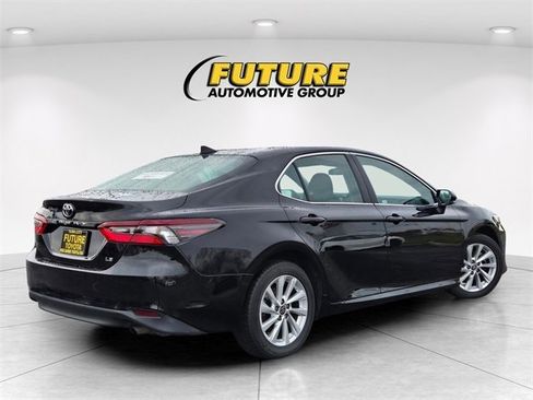 Certified 2024 Toyota Camry LE image 5