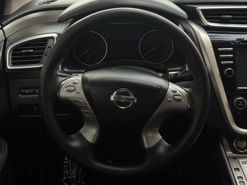 Used 2018 Nissan Murano S image 31