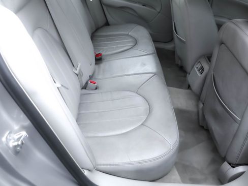 Used 2007 Buick Lucerne CXL w/ Luxury Package image 10