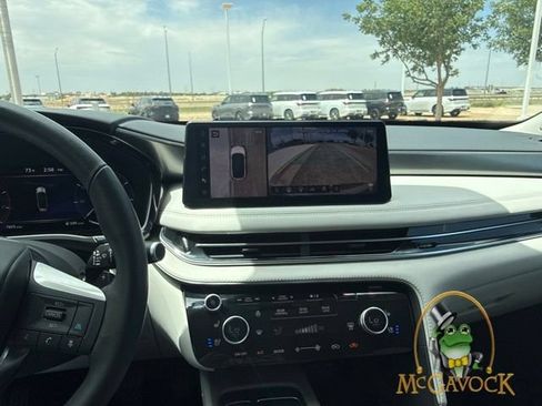 Used 2026 INFINITI QX60 Luxe w/ Cargo Package AWD/4WD image 13