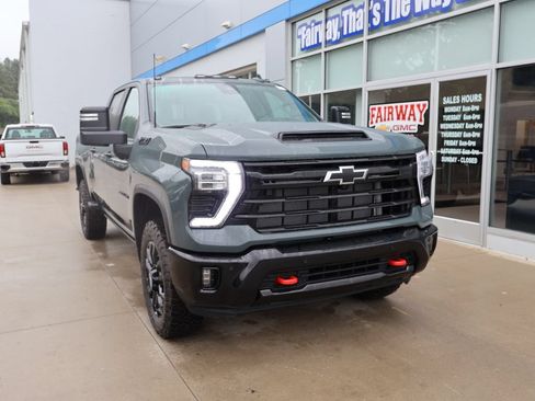 New 2026 Chevrolet Silverado 2500 LTZ w/ LTZ Plus Package AWD/4WD image 2