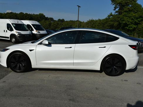 Used 2025 Tesla Model 3 Long Range AWD/4WD image 9