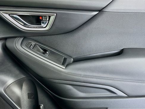 Used 2022 Subaru Forester Premium AWD/4WD image 38