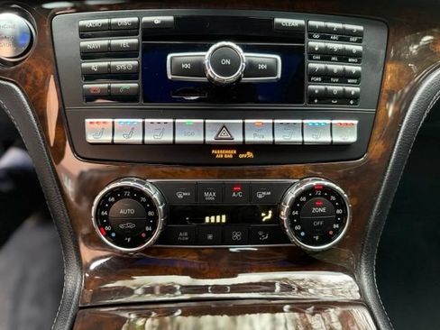 Used 2013 Mercedes-Benz SL 63 AMG image 34