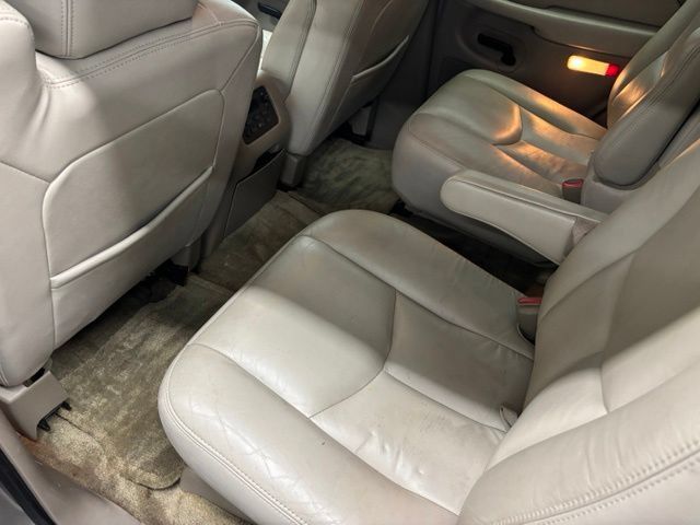 Used 2003 Chevrolet Tahoe LT AWD/4WD image 10