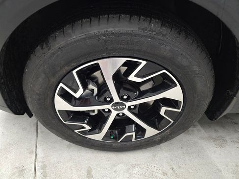 Used 2023 Kia Sportage EX FWD image 9