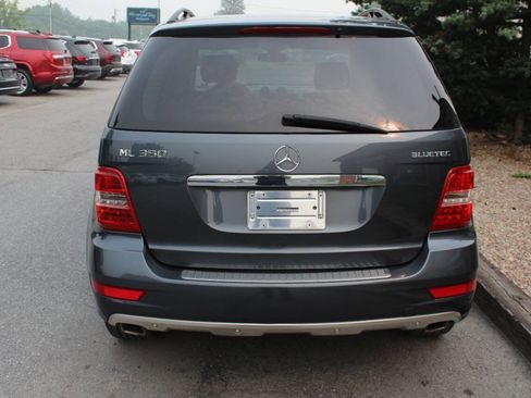 Used 2010 Mercedes-Benz ML 350 BlueTEC 4MATIC image 7