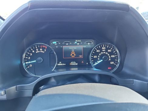 Used 2019 Ford F150 Platinum w/ Equipment Group 701A Luxury image 9