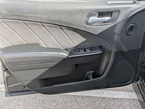 Used 2022 Dodge Charger R/T w/ Blacktop Package image 10