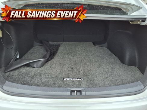 Used 2020 Toyota Corolla SE FWD image 12