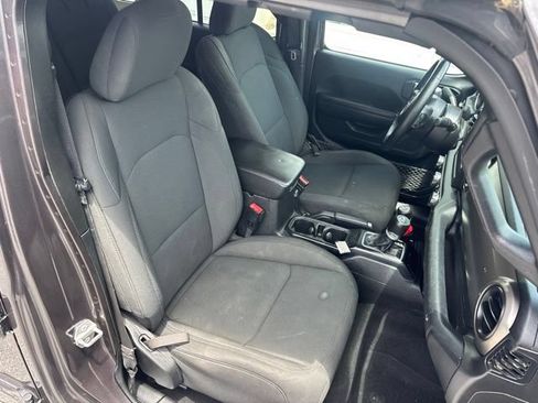 Used 2021 Jeep Wrangler Unlimited Sport AWD/4WD image 8