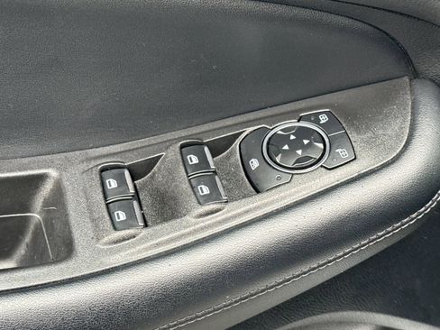 Used 2024 Ford Edge SEL image 12