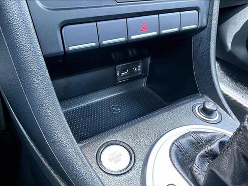 Used 2018 Volkswagen Beetle 2.0T S w/ Style & Comfort Package For S FWD image 23