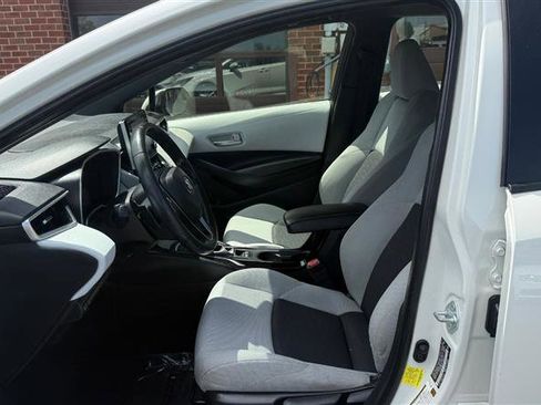 Used 2020 Toyota Corolla SE w/ Carpet Mat Package image 27