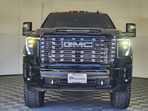 Used 2026 GMC Sierra 2500 Denali Ultimate AWD/4WD image 2