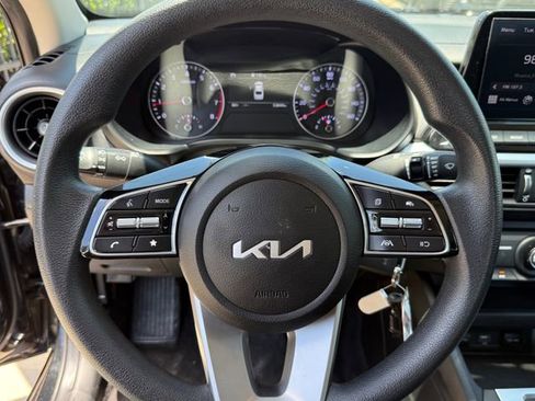 Used 2023 Kia Forte LXS FWD image 15