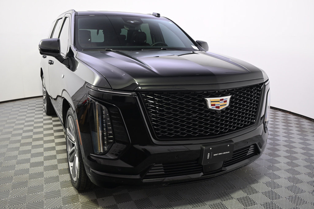 Used 2025 Cadillac Escalade Sport w/ Touring Package AWD/4WD image 9