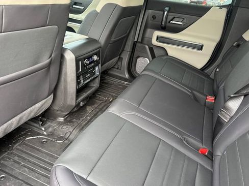 Used 2026 GMC Hummer EV 4x4 Crew Cab image 12