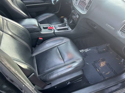 Used 2020 Dodge Charger SXT w/ Leather Interior Group RWD image 24